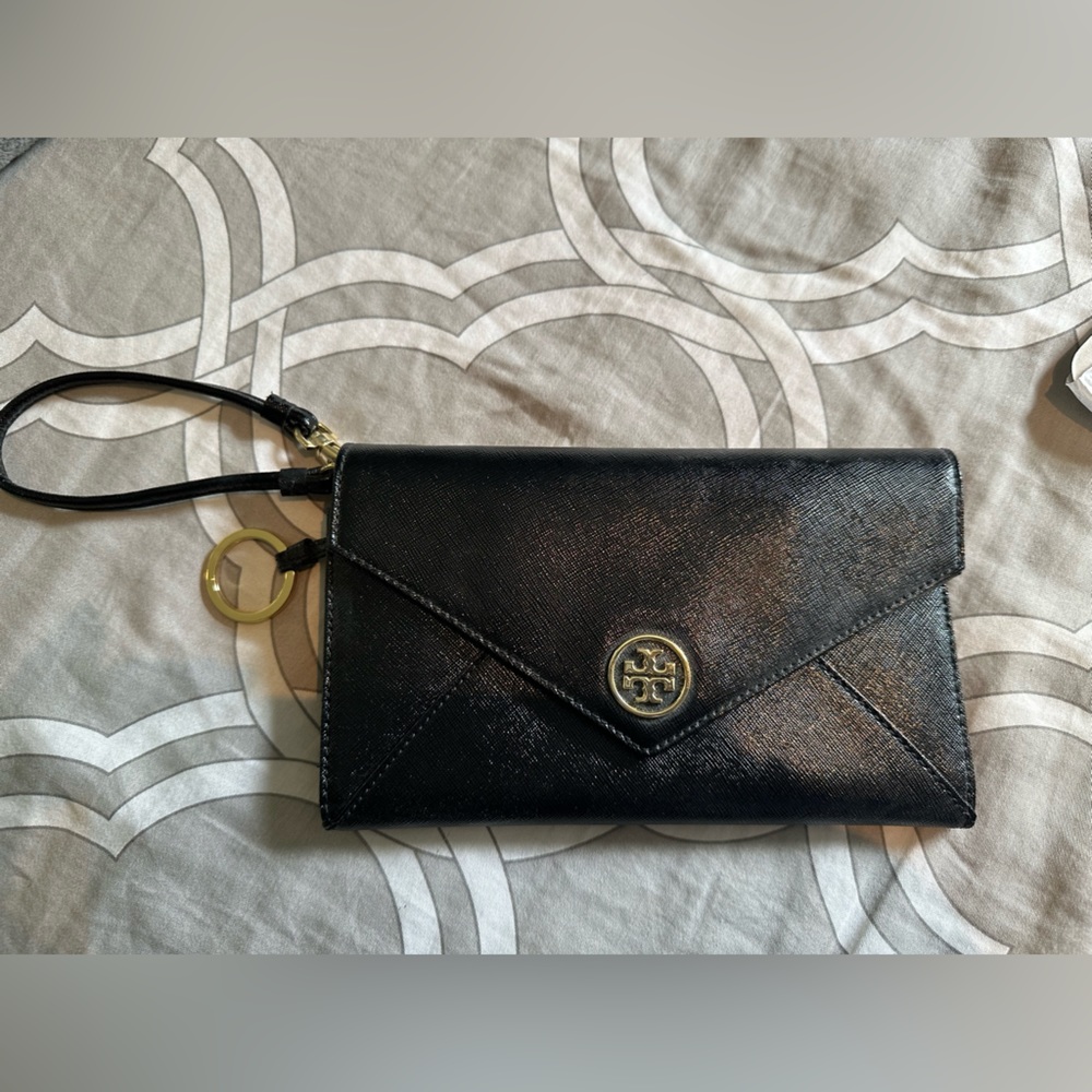 NWT Tory Burch Clutch Wallet